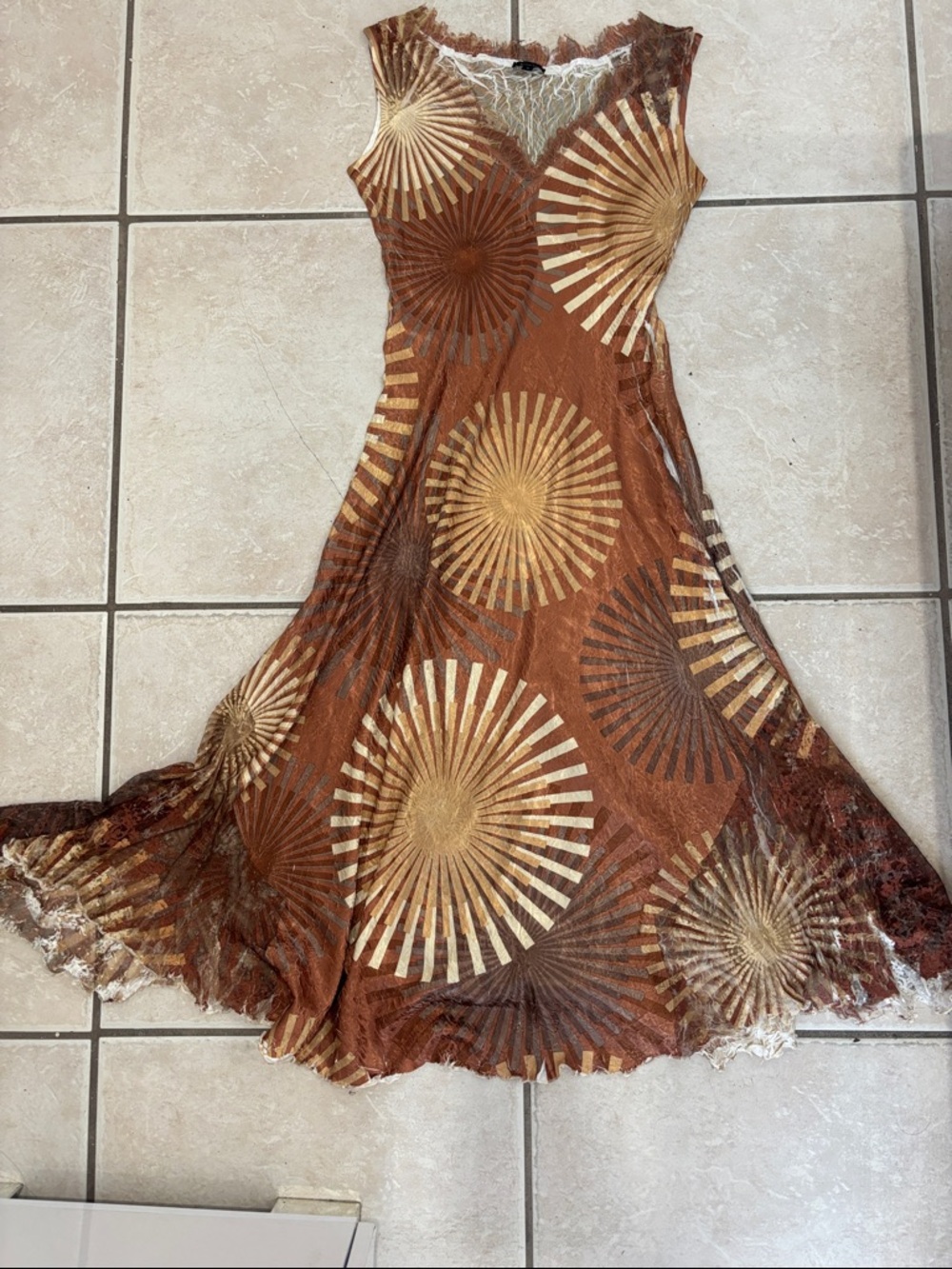Komarov beautiful unique maxi dress with lace detail